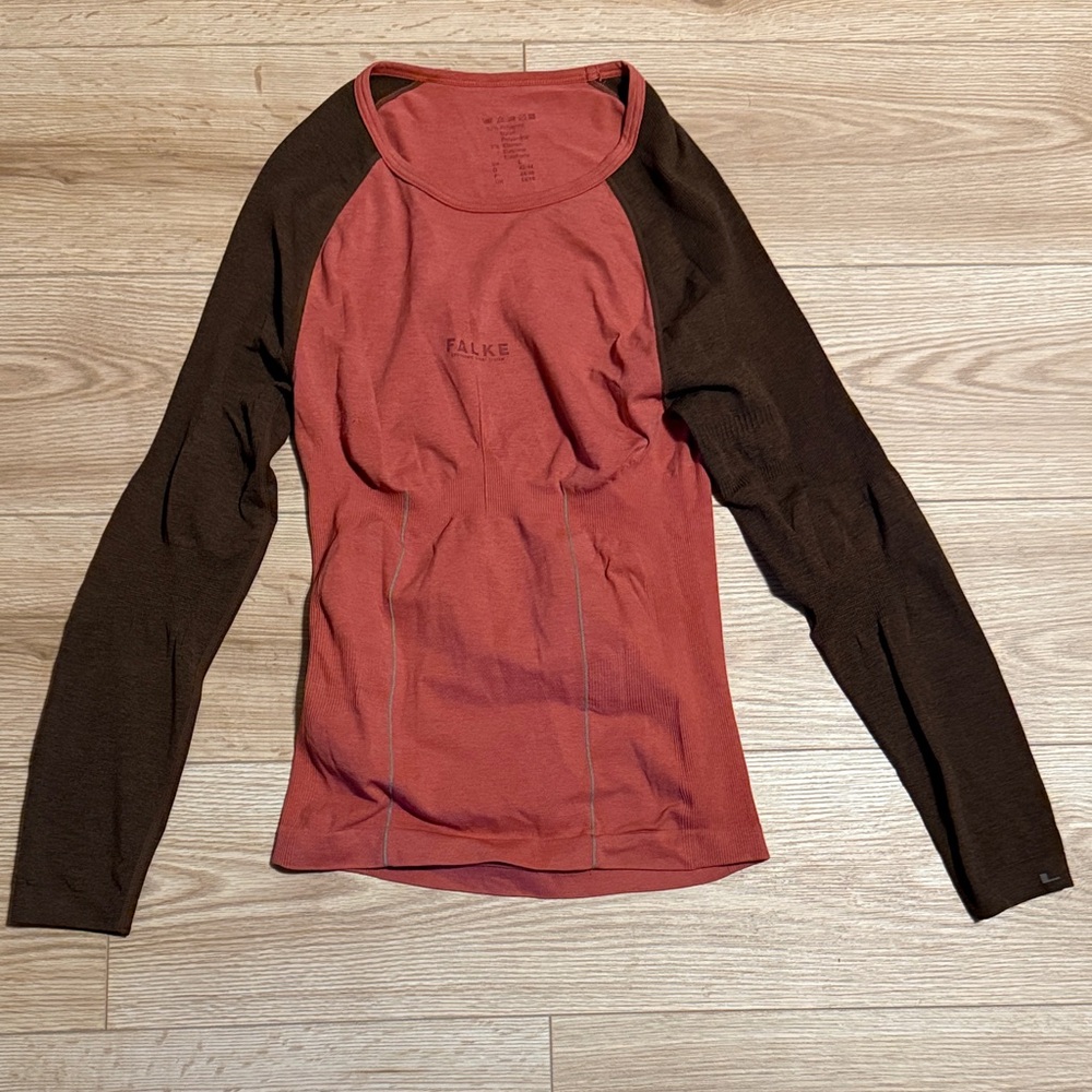 Falke Women's Red and Brown Long Sleeve Tee